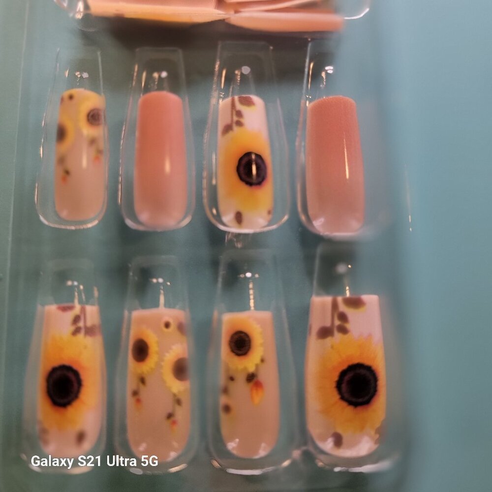 Press Ons Nails already decorated